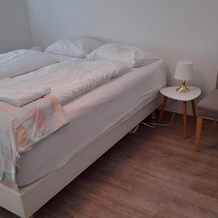 Central Akureyri Apartment Dream4You Kültér fotó